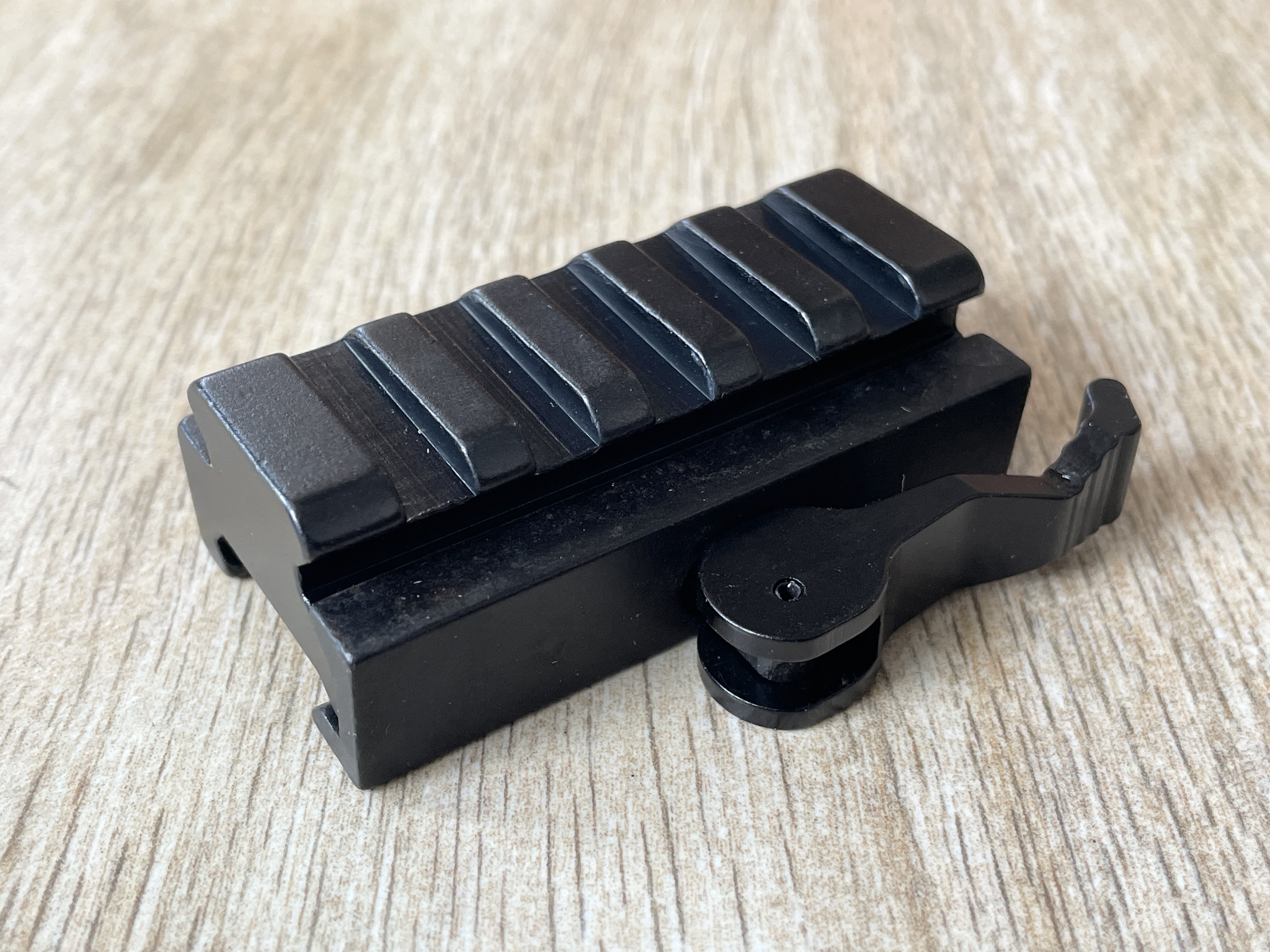 Rail adapter quickrelease Rail riser mount 20mm - 22mm adapter bipod tripod ke senapan pcp atau rail peninggi