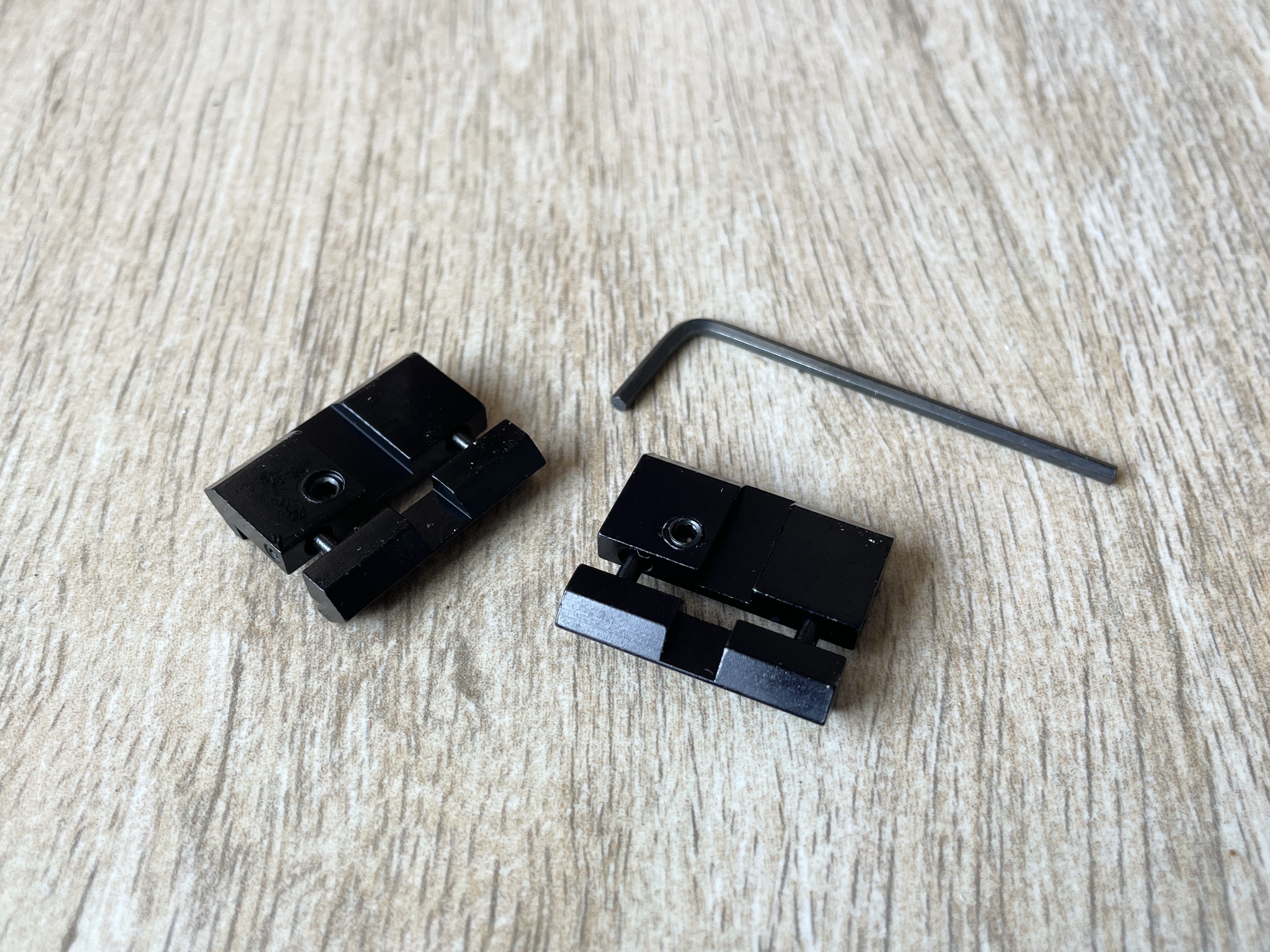 Rail gepeng rail adapter konverter chamber 11mm jadi 20-22mm rail picatiny adapter konverter mounting scope 20-22mm jadi 11mm